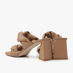 Afbeelding in Gallery-weergave laden, Nubikk sandaal Triangle Twist