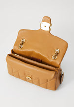 Afbeelding in Gallery-weergave laden, Coach quilted tabby shoulder bag 26 with chain Honey brown
