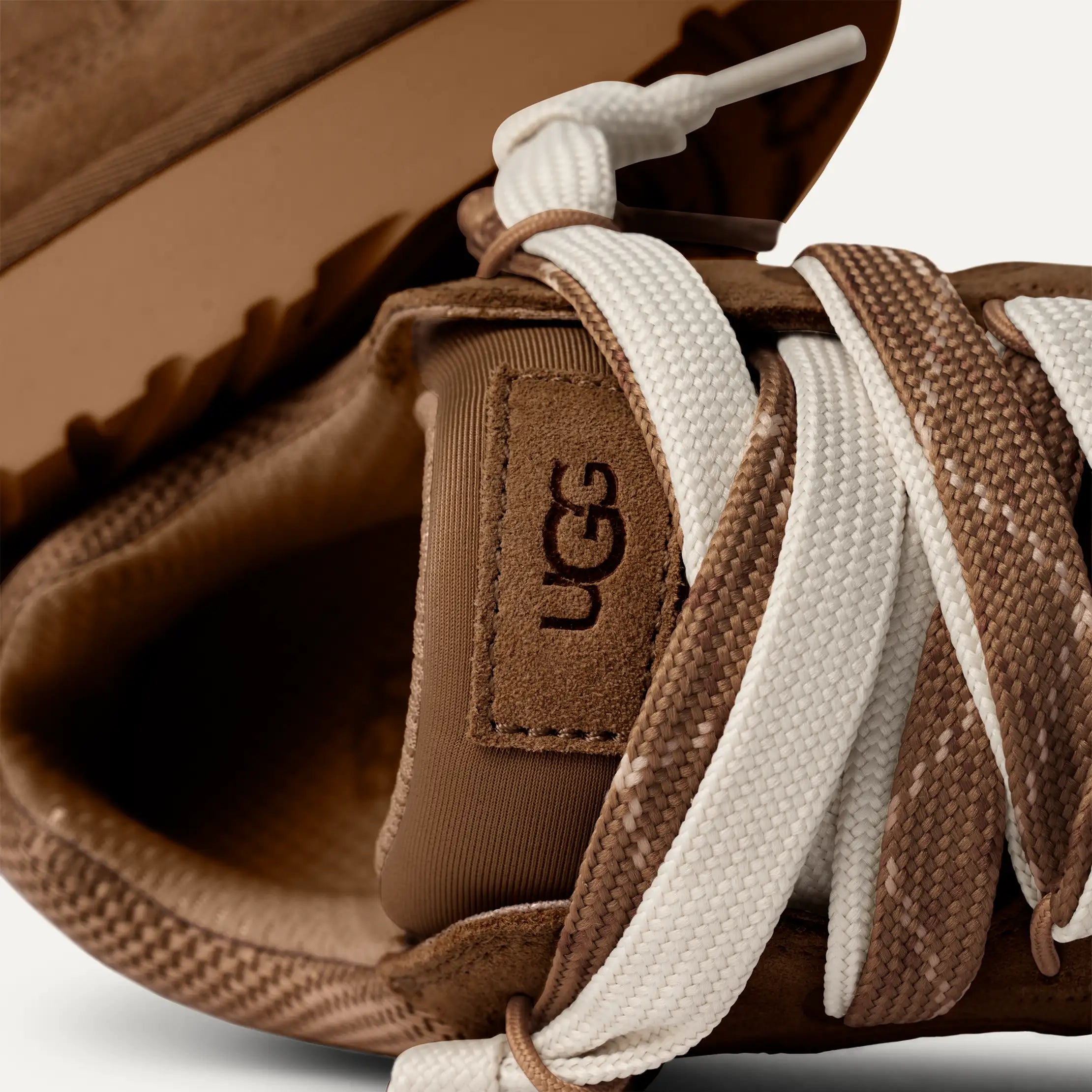 UGG Lo Lowmel Chestnut