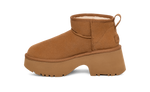 Afbeelding in Gallery-weergave laden, UGG Classic Ultra Mini New Heights Chestnut
