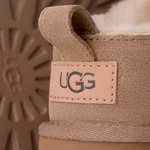 Afbeelding in Gallery-weergave laden, UGG Classic Micro Sand
