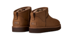Afbeelding in Gallery-weergave laden, UGG W Classic Ultra Mini Nubuck Dark Chestnut
