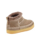 Afbeelding in Gallery-weergave laden, Laidback London Nyuki Low Crochet Otter Suede Natural

