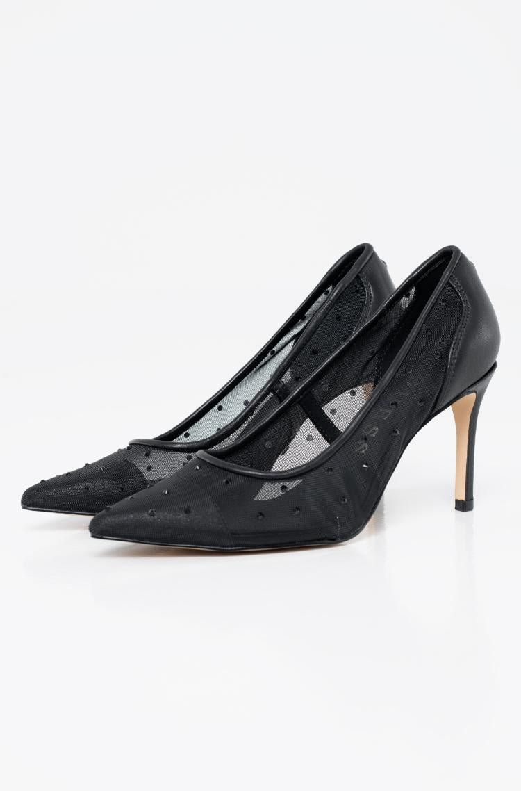 Guess pump Follow black