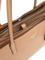 Afbeelding in Gallery-weergave laden, Guess NOELLE II TECH TOTE BEIGE
