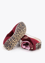 Afbeelding in Gallery-weergave laden, Lola Casademunt Sneaker Platform Negro-Rojo
