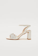 Afbeelding in Gallery-weergave laden, Buffalo sandaal Ashley Butterfly Glam White

