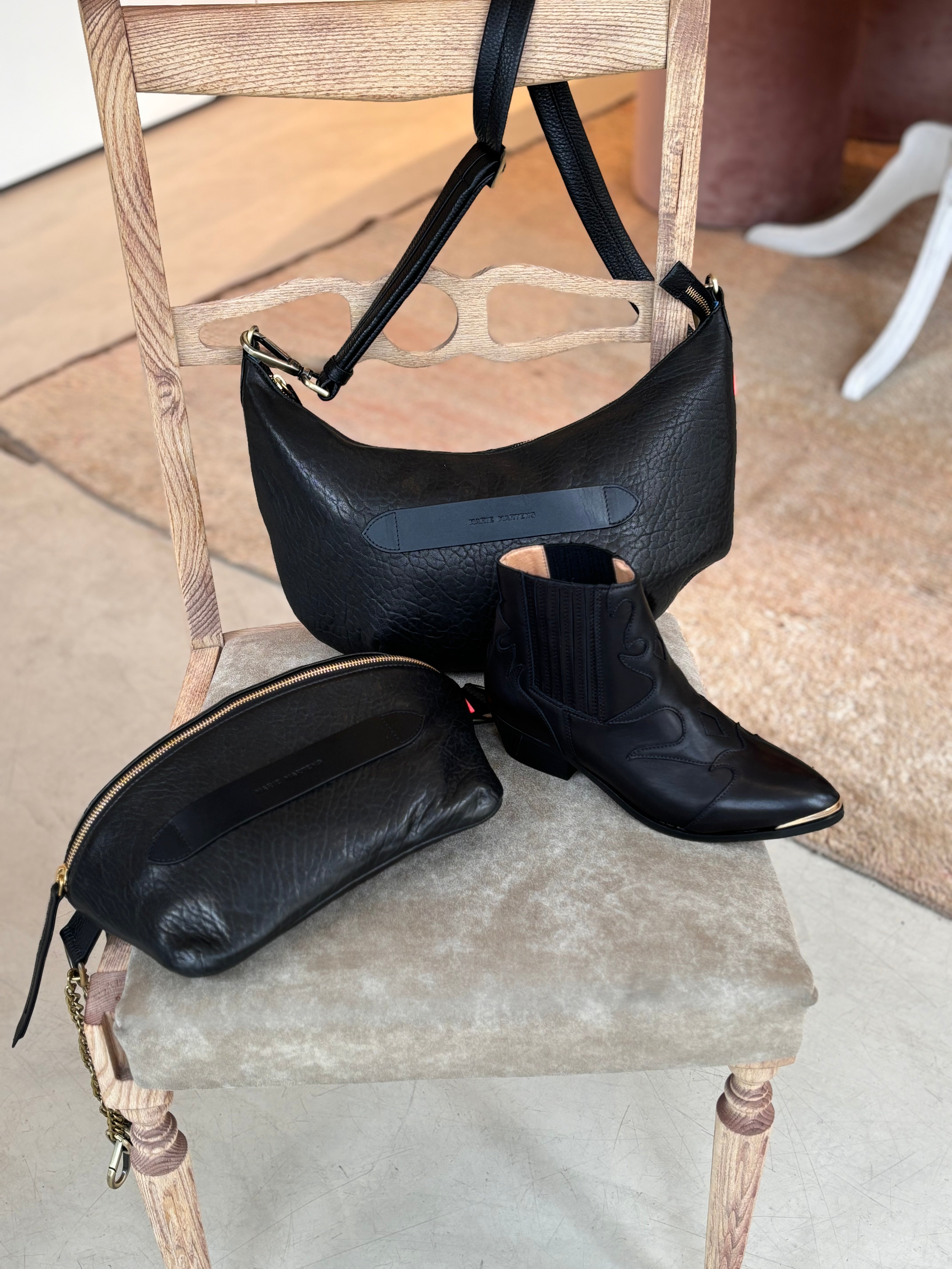 Toral Sonia metal western ankle boot black
