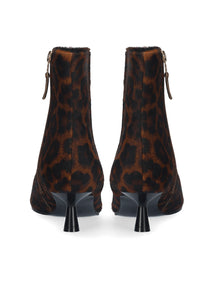 Bibi Lou Laarsje Printed Pony Fur Surtido Leopardo