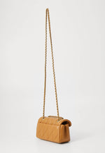 Afbeelding in Gallery-weergave laden, Coach quilted tabby shoulder bag 20 with chain Honye brown
