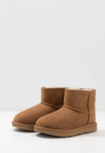 Afbeelding in Gallery-weergave laden, UGG K Classic Mini II Chestnut
