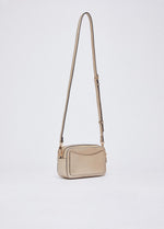Afbeelding in Gallery-weergave laden, LIU JO RIDHI - SMALL HANDBAG- LIGHT GOLD
