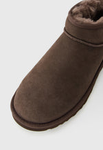 Afbeelding in Gallery-weergave laden, UGG W Classic Ultra Mini Dusted Cocoa
