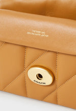 Afbeelding in Gallery-weergave laden, Coach quilted tabby shoulder bag 20 with chain Honye brown
