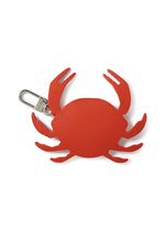 Afbeelding in Gallery-weergave laden, Karl Lagerfeld Ikon Crab Keychain Poppy Red
