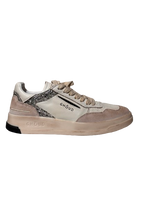 Afbeelding in Gallery-weergave laden, Ghoud Sneaker Tweener Brushed low wom - Leather/suede White/silver

