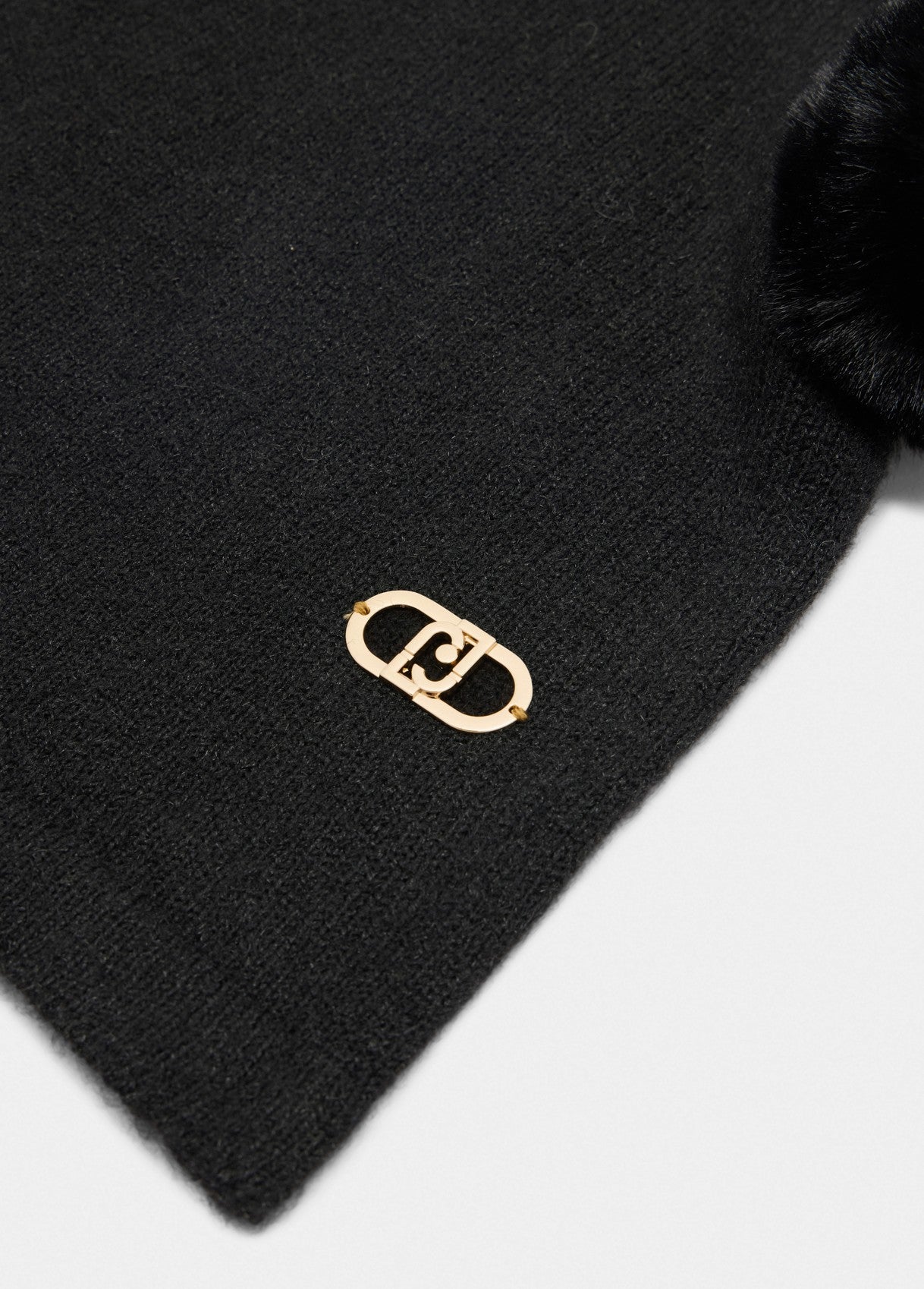 LIU JO FAKE FUR - CAP   NERO