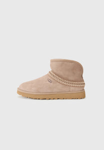 UGG Classic Mini Crescent Caribou