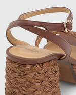 Afbeelding in Gallery-weergave laden, Castaner Valeriette/258 Marron Choc.
