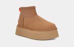 Afbeelding in Gallery-weergave laden, UGG Classic Ultra Mini Dipper Chestnut
