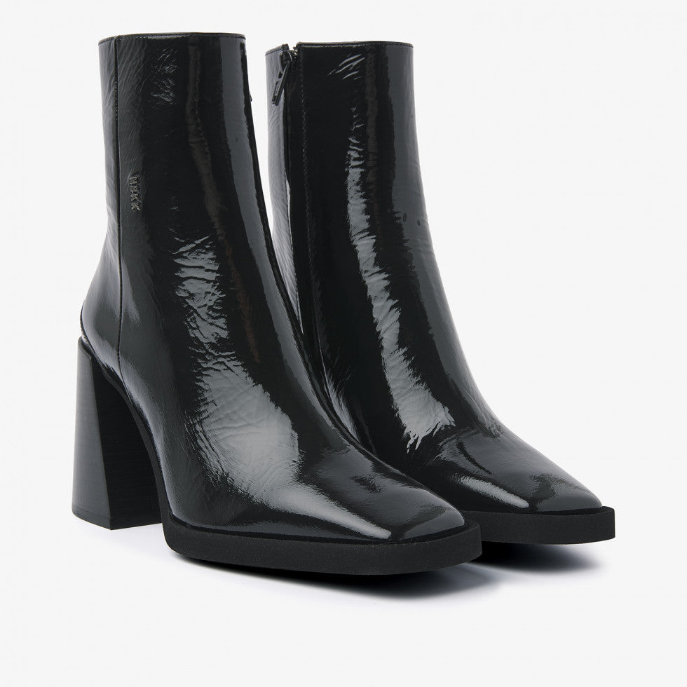 Nubikk Enkellaarsje hak Lana Pilar II Black patent