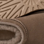 Afbeelding in Gallery-weergave laden, UGG Classic Ultra mini Dried Oregano
