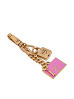 Afbeelding in Gallery-weergave laden, Pinko BAG KEYCHAIN METALLO + SMALTO ROSA FLOGO-ANTIQUE GOLD
