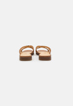 Afbeelding in Gallery-weergave laden, Guess Realla Slipper Tan
