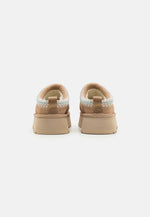 Afbeelding in Gallery-weergave laden, UGG Tazz Pantoffel Sand
