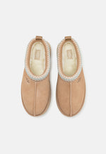 Afbeelding in Gallery-weergave laden, UGG Tazz Pantoffel Sand

