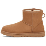 Afbeelding in Gallery-weergave laden, UGG Classic Mini Bailey Zip Chestnut
