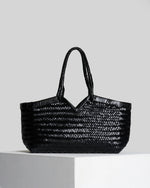 Afbeelding in Gallery-weergave laden, Vipera Crudelia Plain Black
