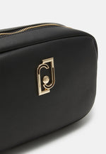 Afbeelding in Gallery-weergave laden, Liu Jo Dhara Camera case zwart
