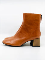 Afbeelding in Gallery-weergave laden, Bibi Lou korte laarsje cognac
