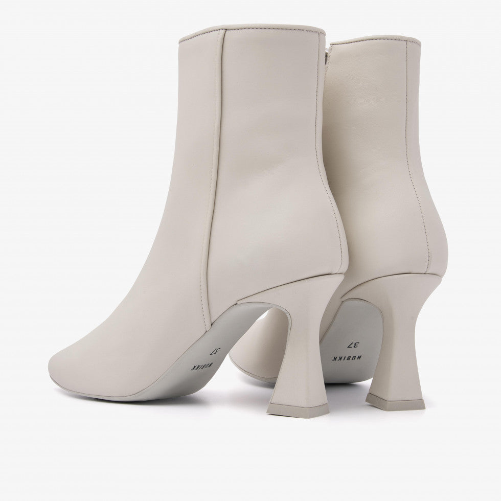 Nubikk enkellaarsje Ace Yada beige